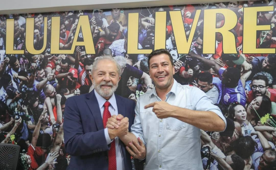 Lula deu a letra: “levanta, sacode a poeira e dá a volta por cima” -  Arilson Chiorato